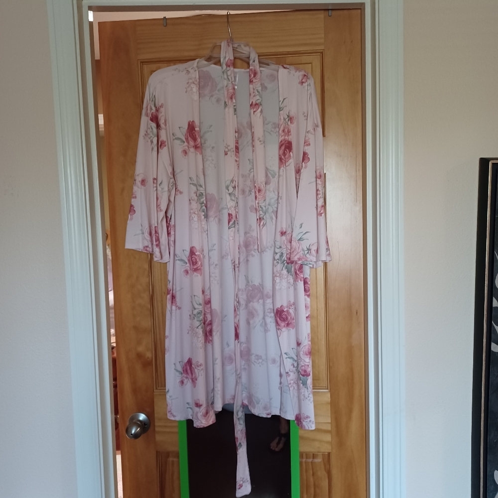 Flora Nikrooz Robe size L